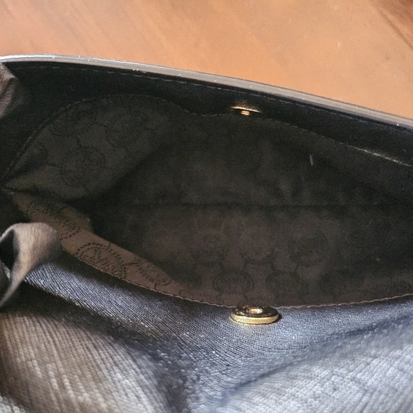 Michael Kors Saffiano Leather Ava Satchel! GUC ! - Picture 9 of 12